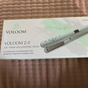 Voloom 2.0 3/4” volumizing iron.